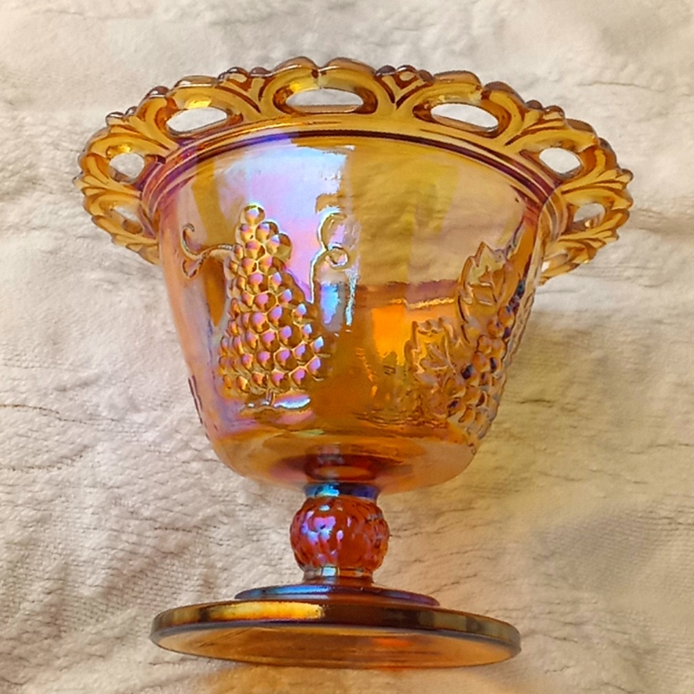Vintage Carnival Glass Compote - Picture 4 of 7